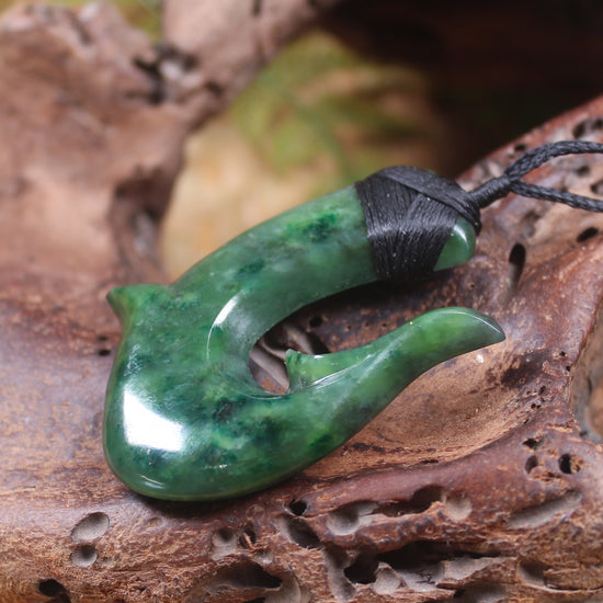 Hei Matau or Fish Hook carved from Kawakawa Pounamu - NZ Greenstone