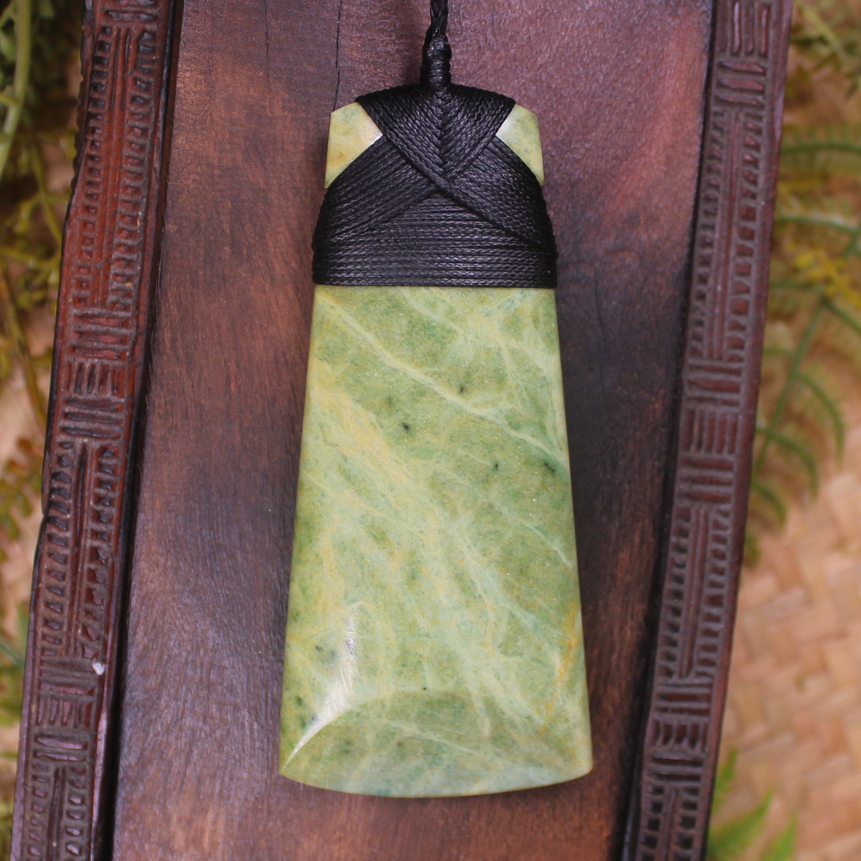 Flower Jade Pounamu Toki