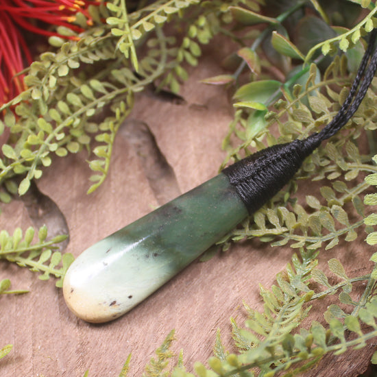 Roimata or Teardop carved from Hapopo Pounamu - NZ Greenstone