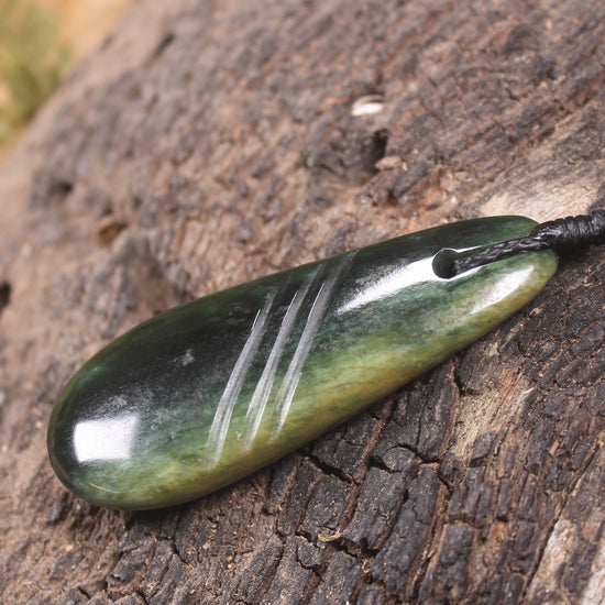 Flower Jade Pounamu - NZ Greenstone