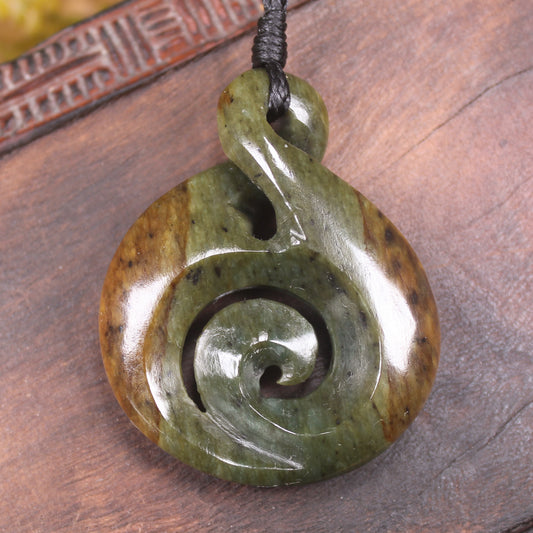 Flower Jade Koru Twist Pounamu - NZ Greenstone