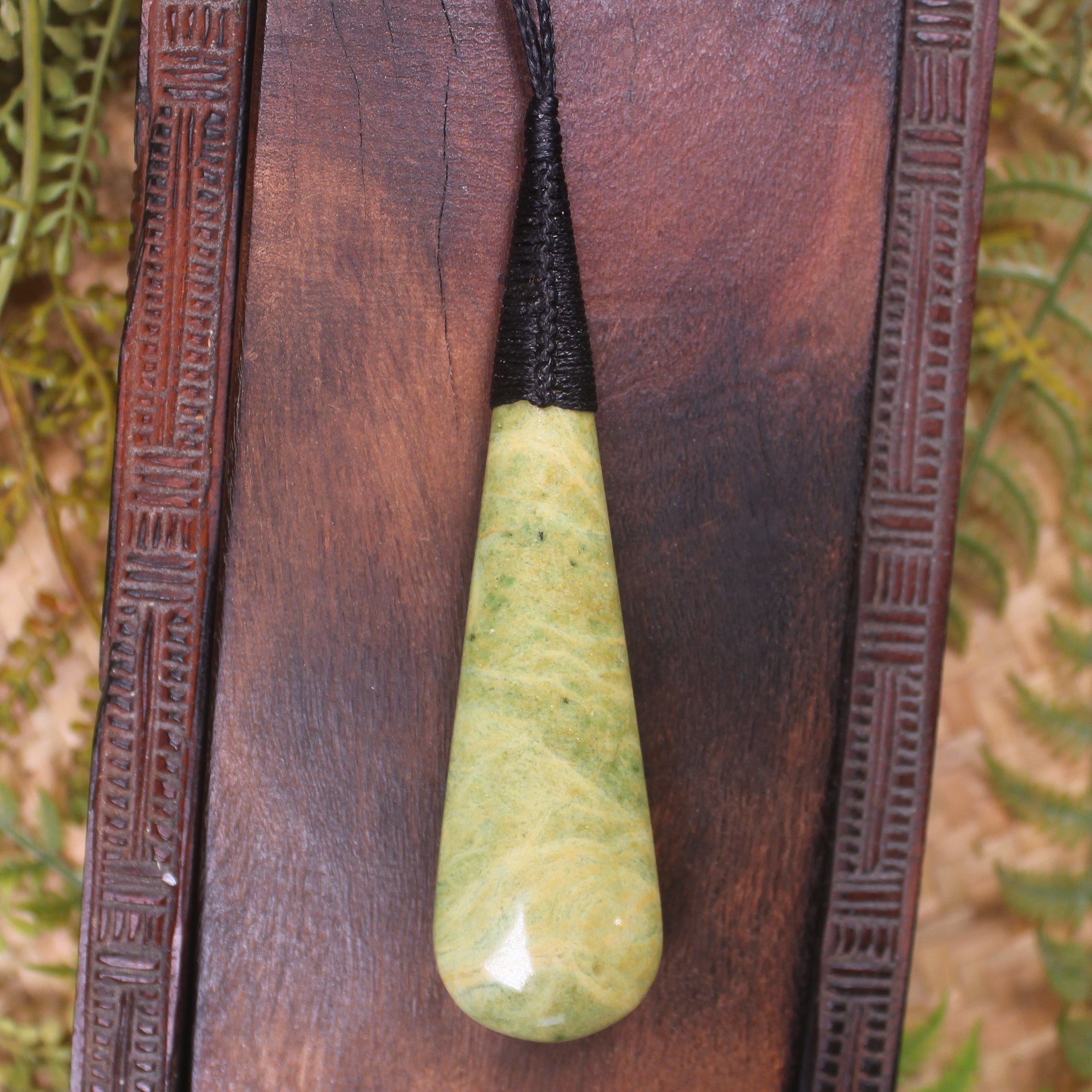 NZ Greenstone Large Roimata Pendant (BN951) Flower Jade Pounamu ...