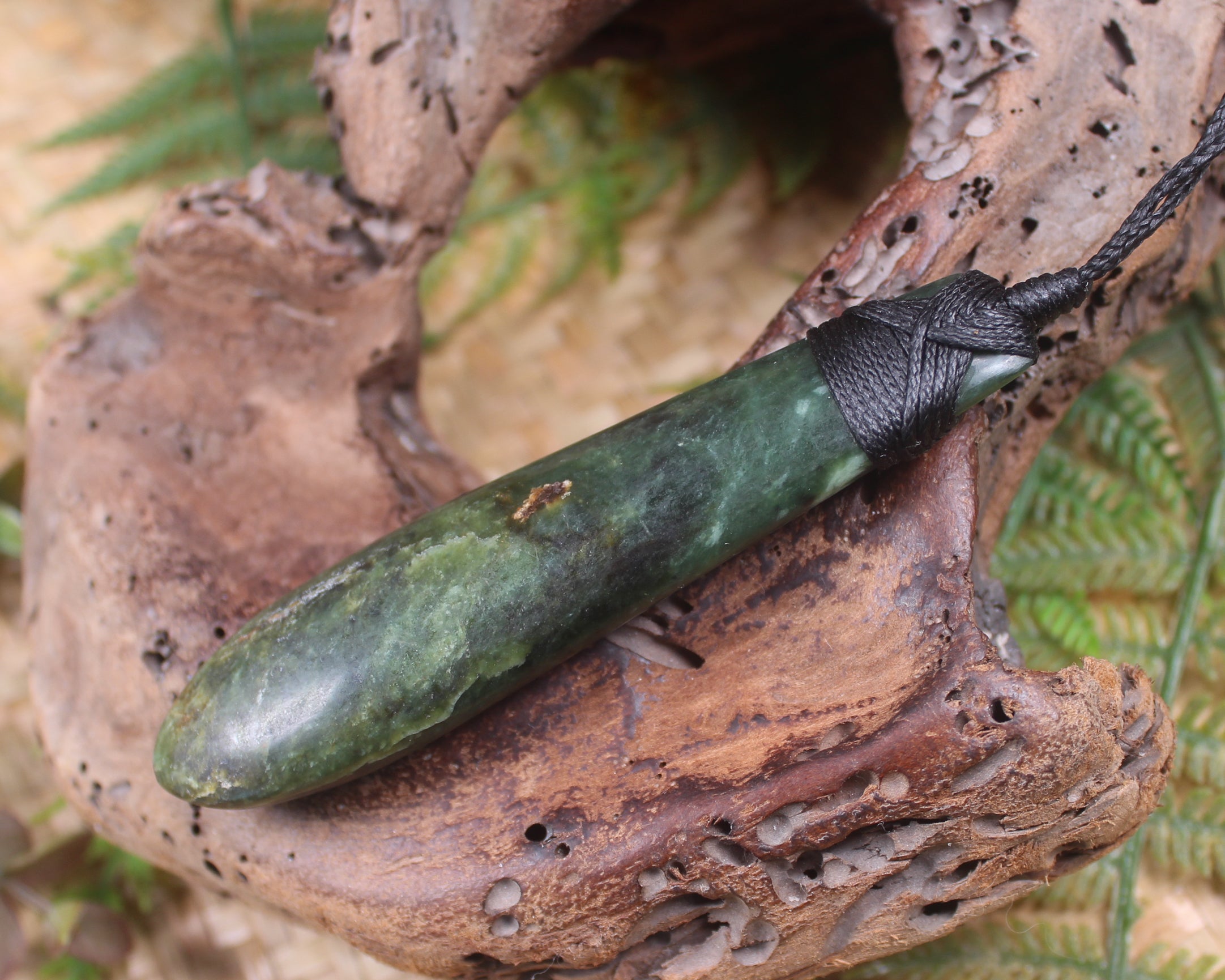 Roimata Teardrop carved from Hapopo Pounamu - NZ Greenstone