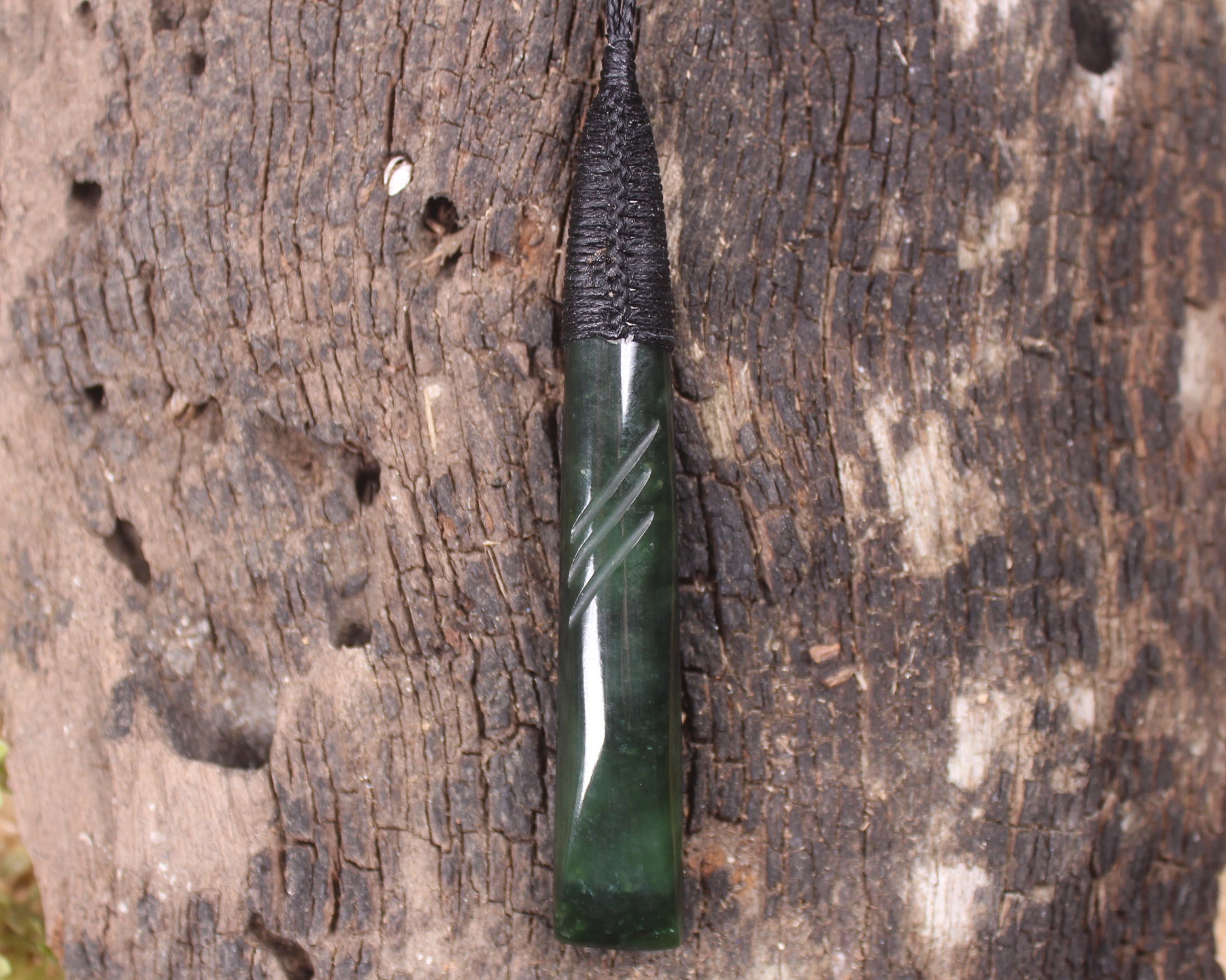 Kawakawa Pounamu Toki 