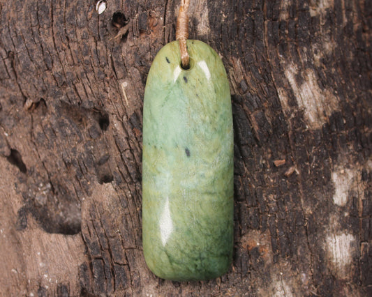 Toki or Adze Pendant carved from Flower Jade Pounamu - NZ Greenstone