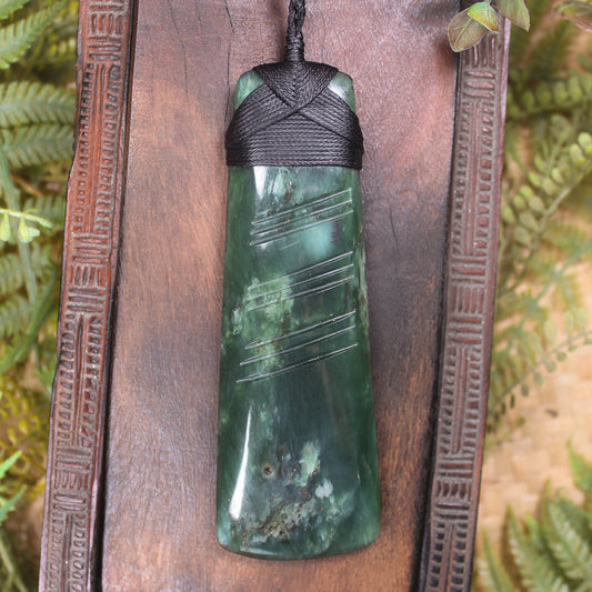 Toki or Adze Pendant carved from Tangiwai Pounamu - NZ Greenstone