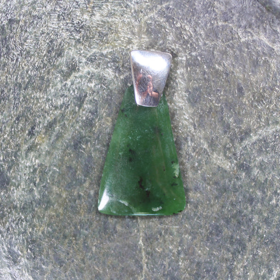 Rimu Pounamu pendant set in Sterling Silver - NZ Greenstone