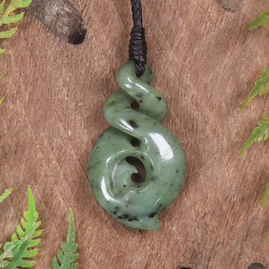Hapopo Pounamu Twist- NZ Greenstone