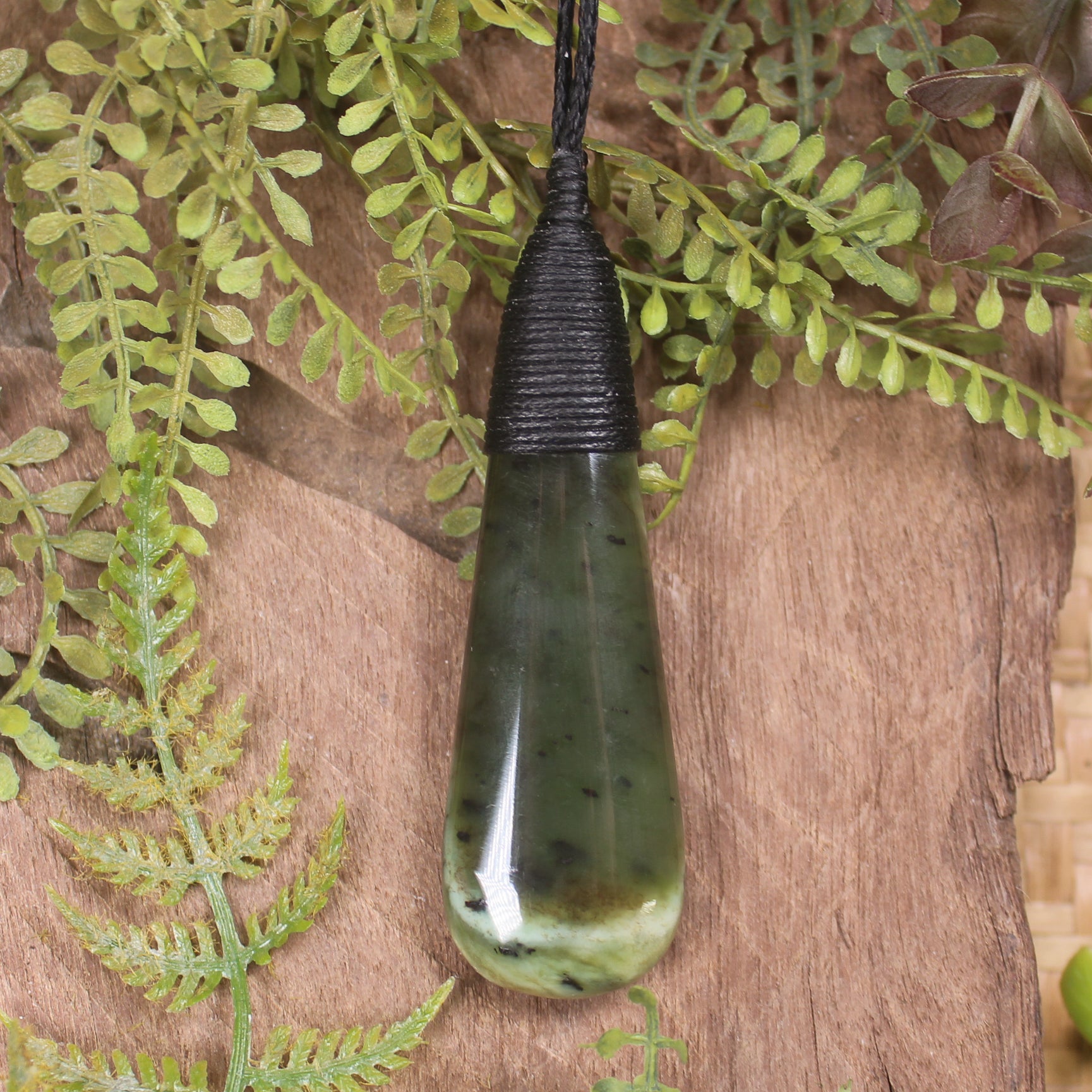 Flower Jade Pounamu - NZ Greenstone