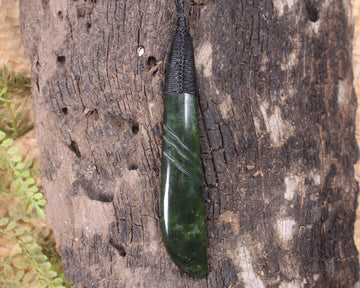 Kawakawa Pounamu Roimata Pendant - NZ Greenstone