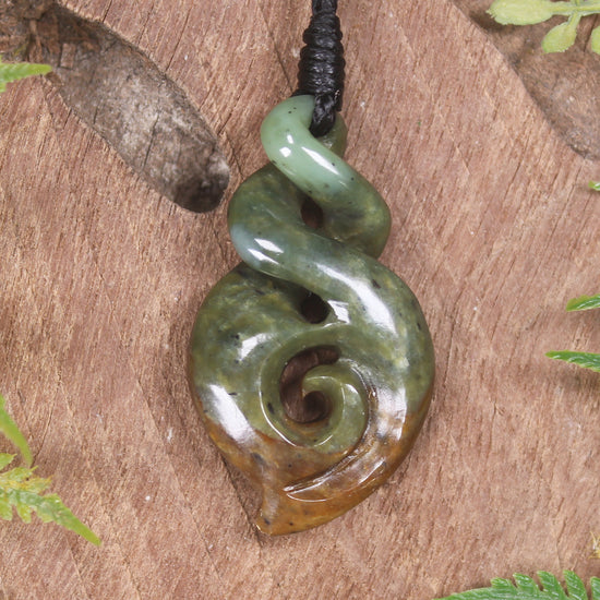 Twist or Pikorua carved from Flower Jade Pounamu - NZ Greenstone
