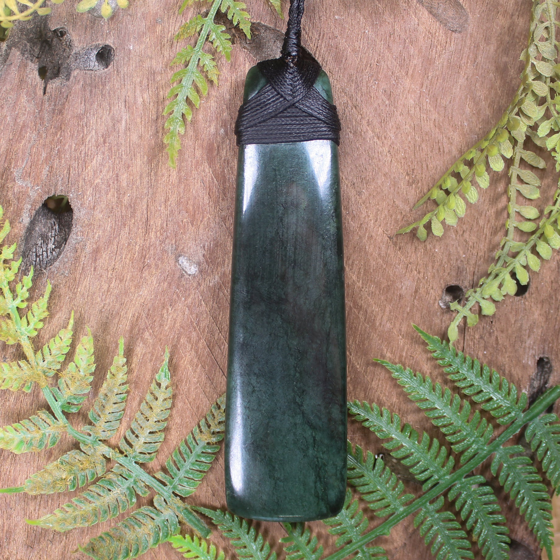 Kawakawa Pounamu Toki