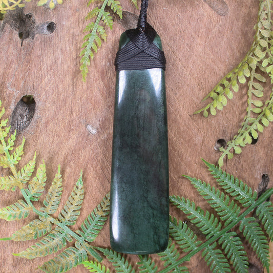 Kawakawa Pounamu Toki