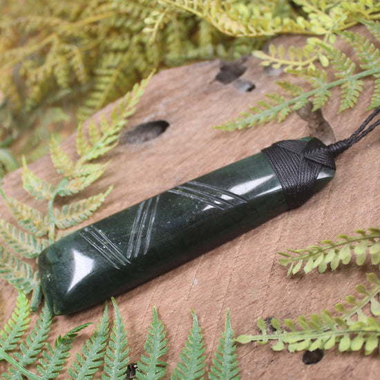 Kawakawa Pounamu Toki