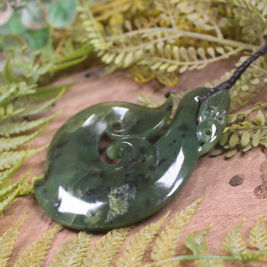 Manaia pendant carved from Rimu Pounamu - NZ Greenstone