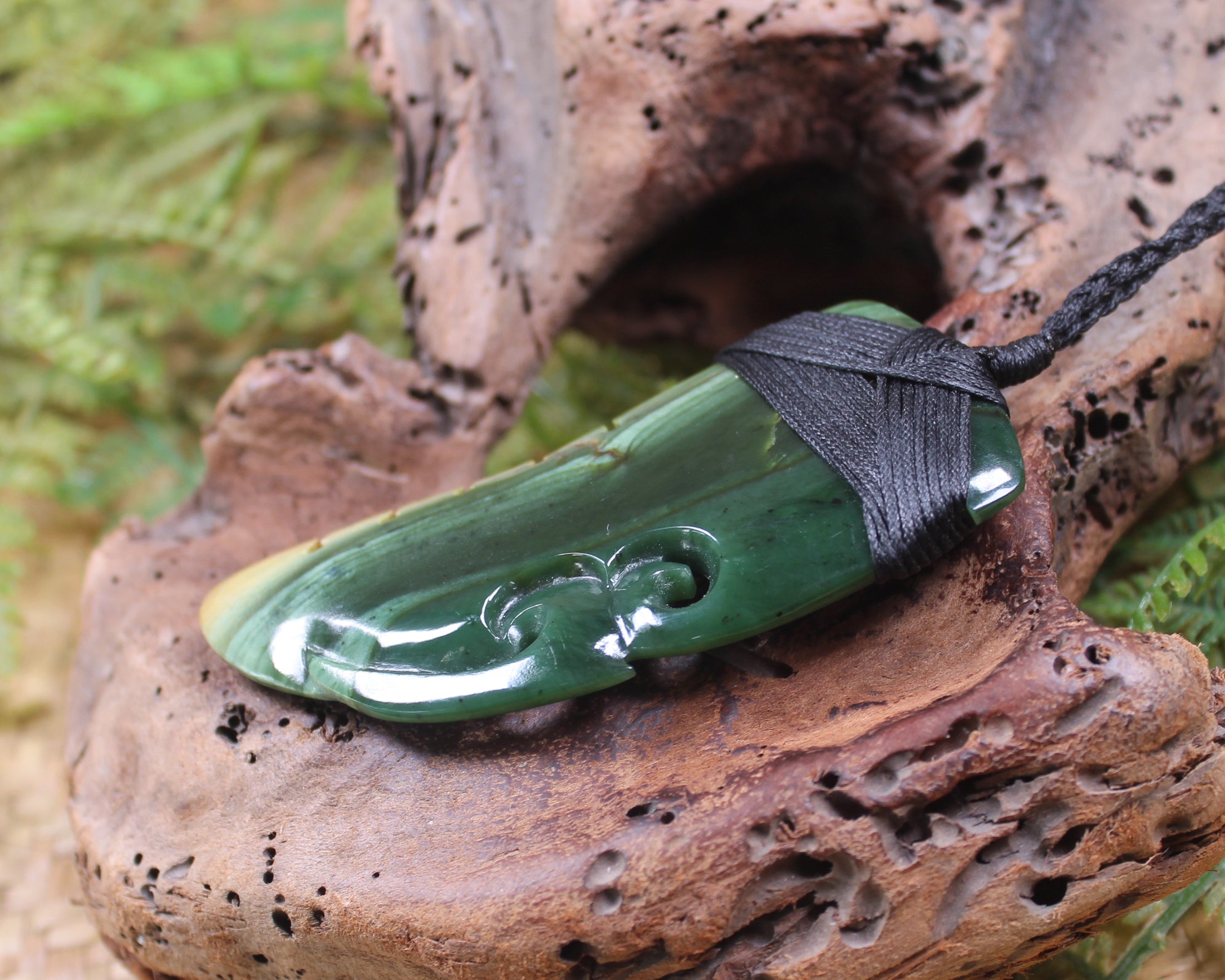 Taniwha Tooth or Niho carved from Flower Jade Pounamu - NZ Greenstone