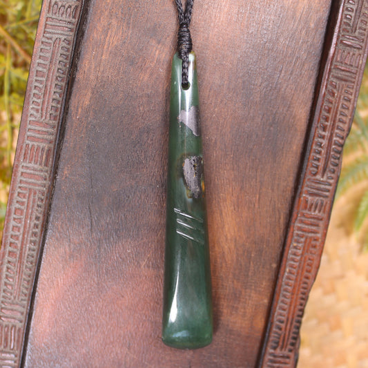 Toki or Adze Pendant carved from Tangiwai Pounamu - NZ Greenstone