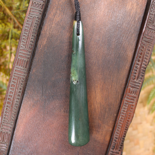 Toki or Adze Pendant carved from Tangiwai Pounamu - NZ Greenstone