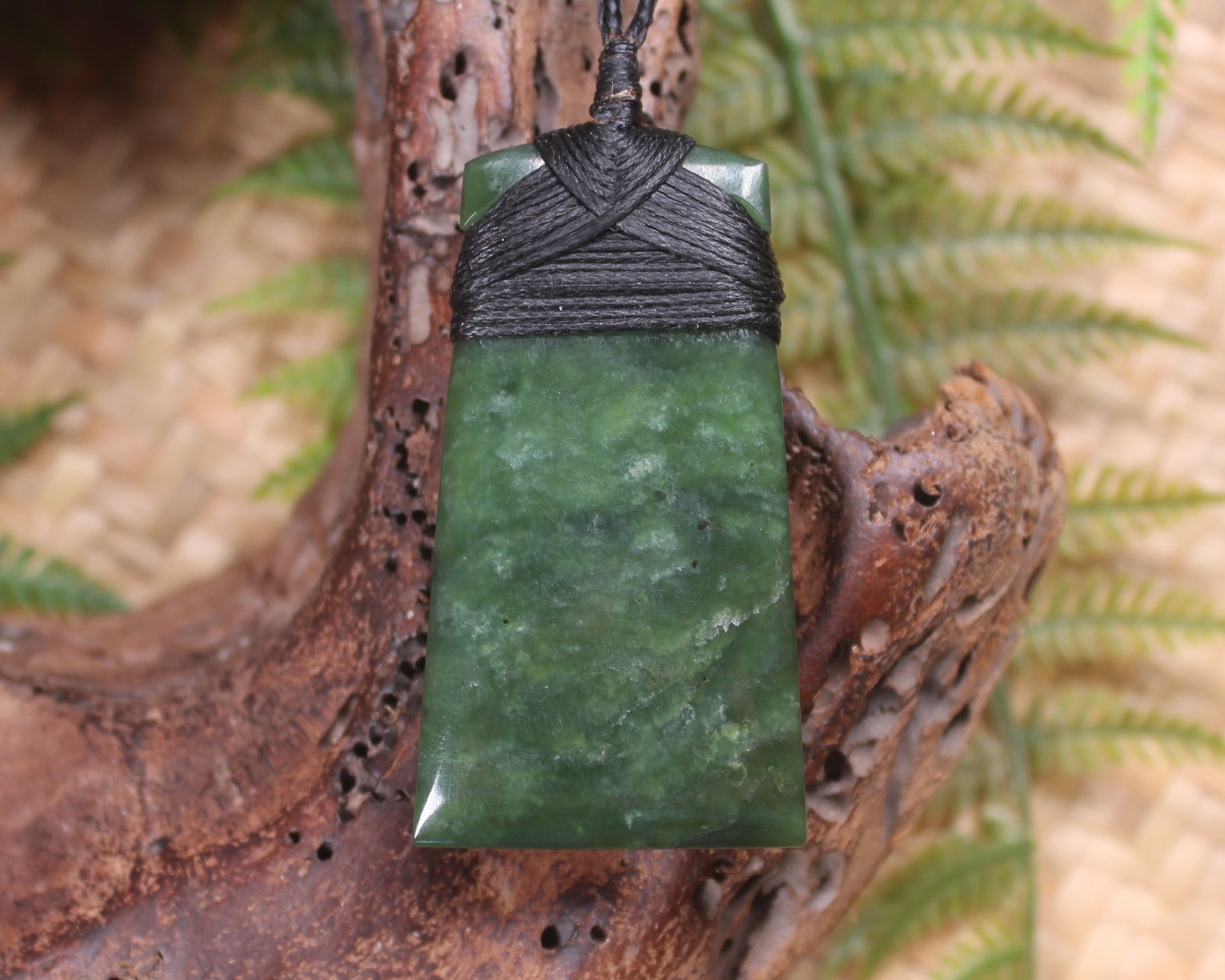 Kawakawa Pounamu Toki