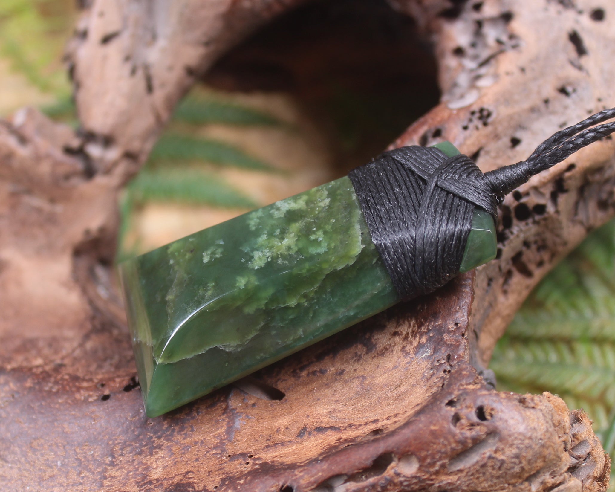 Kawakawa Pounamu Toki