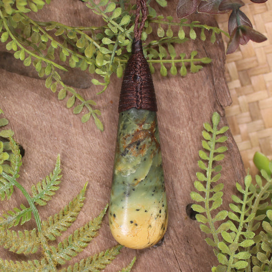 Flower Jade Pounamu - NZ Greenstone