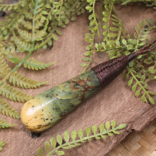 Flower Jade Pounamu - NZ Greenstone
