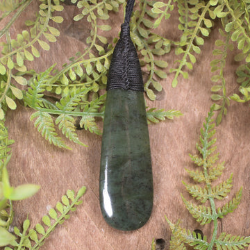 Rimu Pounamu Roimata Pendant - NZ Greenstone