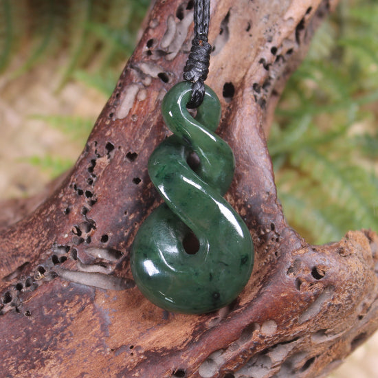 Twist carved from Kawakawa Pounamu - NZ Greenstone