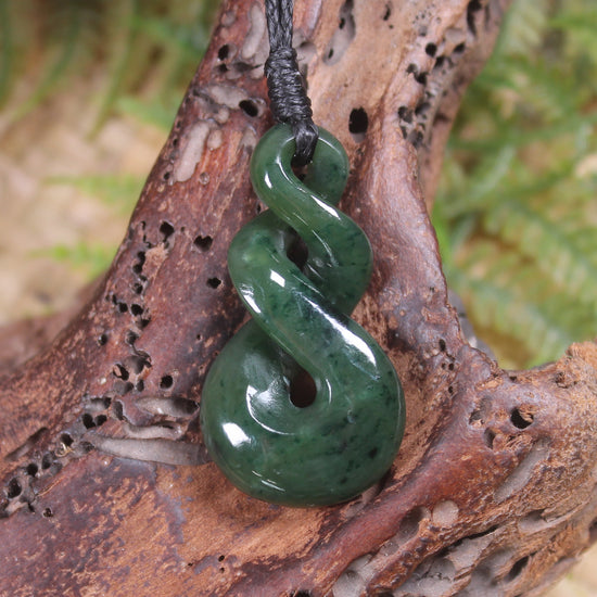 Twist carved from Kawakawa Pounamu - NZ Greenstone