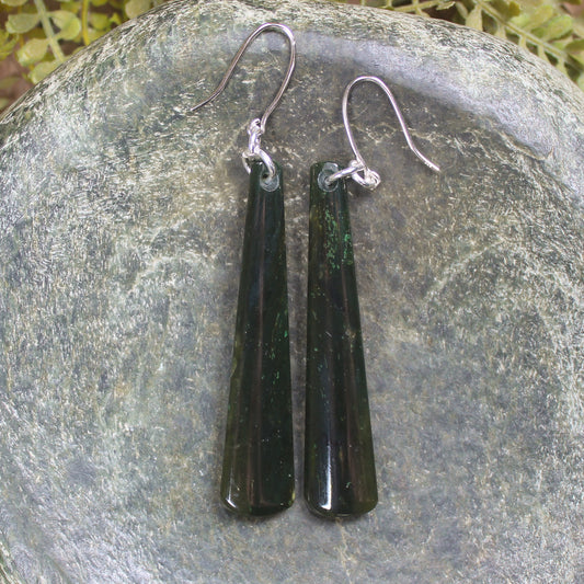 Roimata or Teardrop earrings carved from Kawakawa Pounamu - NZ Greenstone