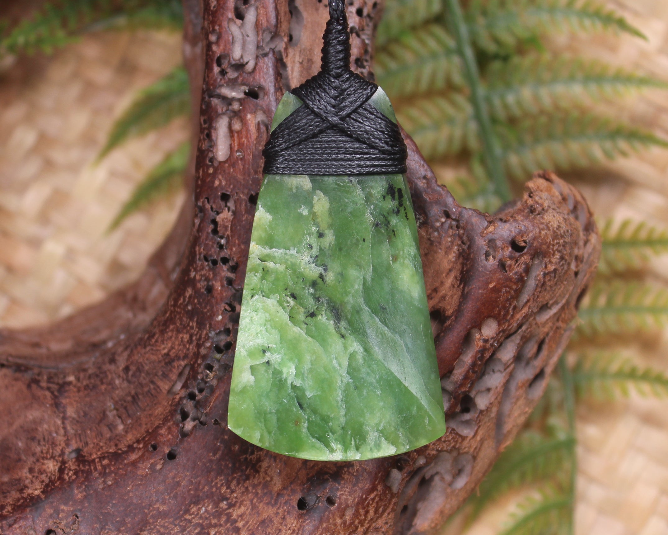 Toki or Adze Pendant carved from Flower Jade Pounamu - NZ Greenstone