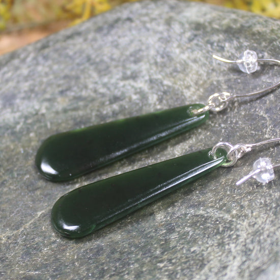 Roimata or Teardrop earrings carved from Kawakawa Pounamu - NZ Greenstone