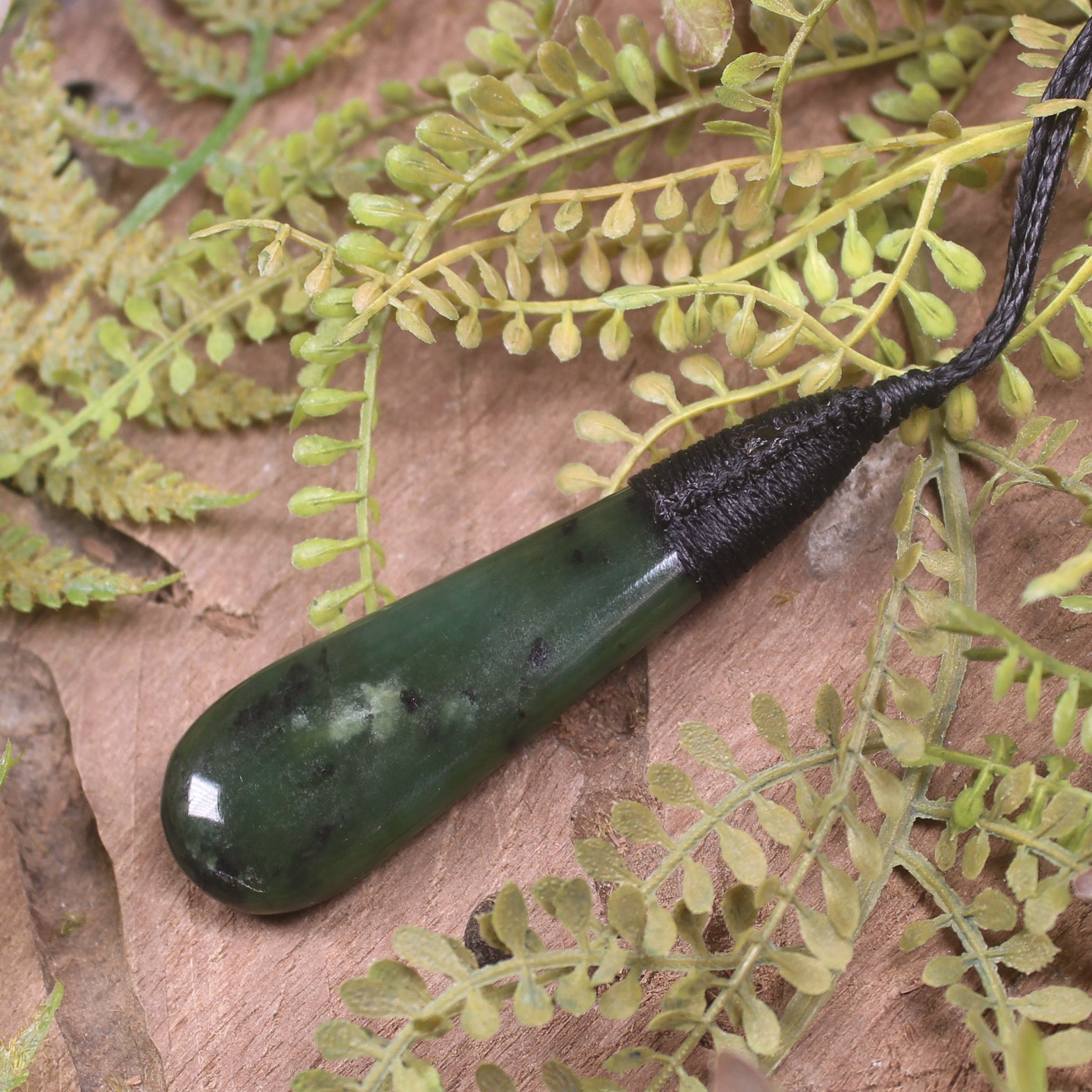 Rimu Pounamu Roimata Pendant - NZ Greenstone