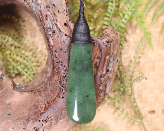 Roimata Teardrop carved from Hapopo Pounamu - NZ Greenstone