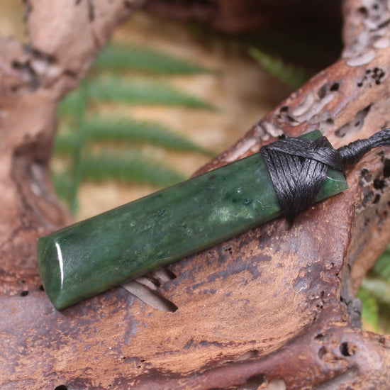 Kawakawa Pounamu Toki