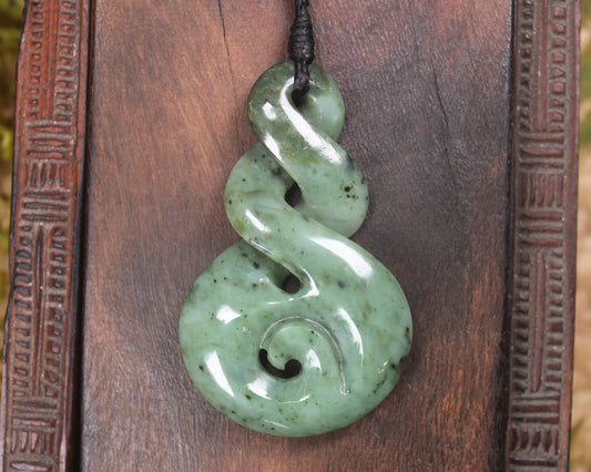 Hapopo Pounamu Koru Twist - NZ Greenstone