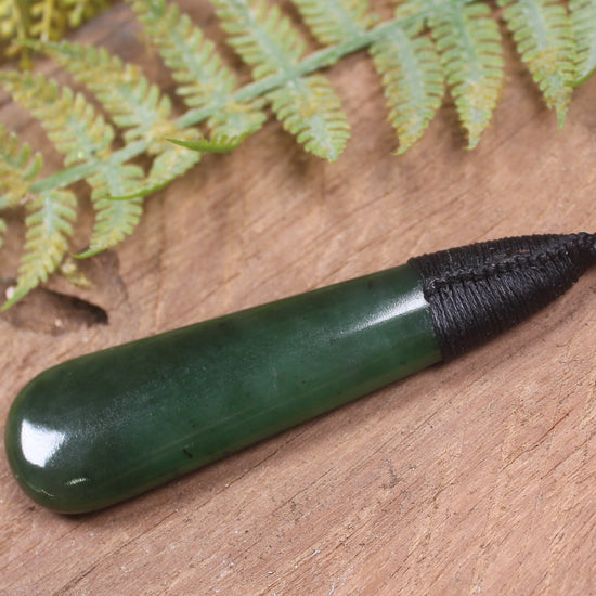 Kawakawa Pounamu Roimata Pendant - NZ Greenstone
