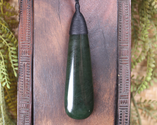 NZ Greenstone Large Roimata Pendant (BE969) Kawakawa Pounamu