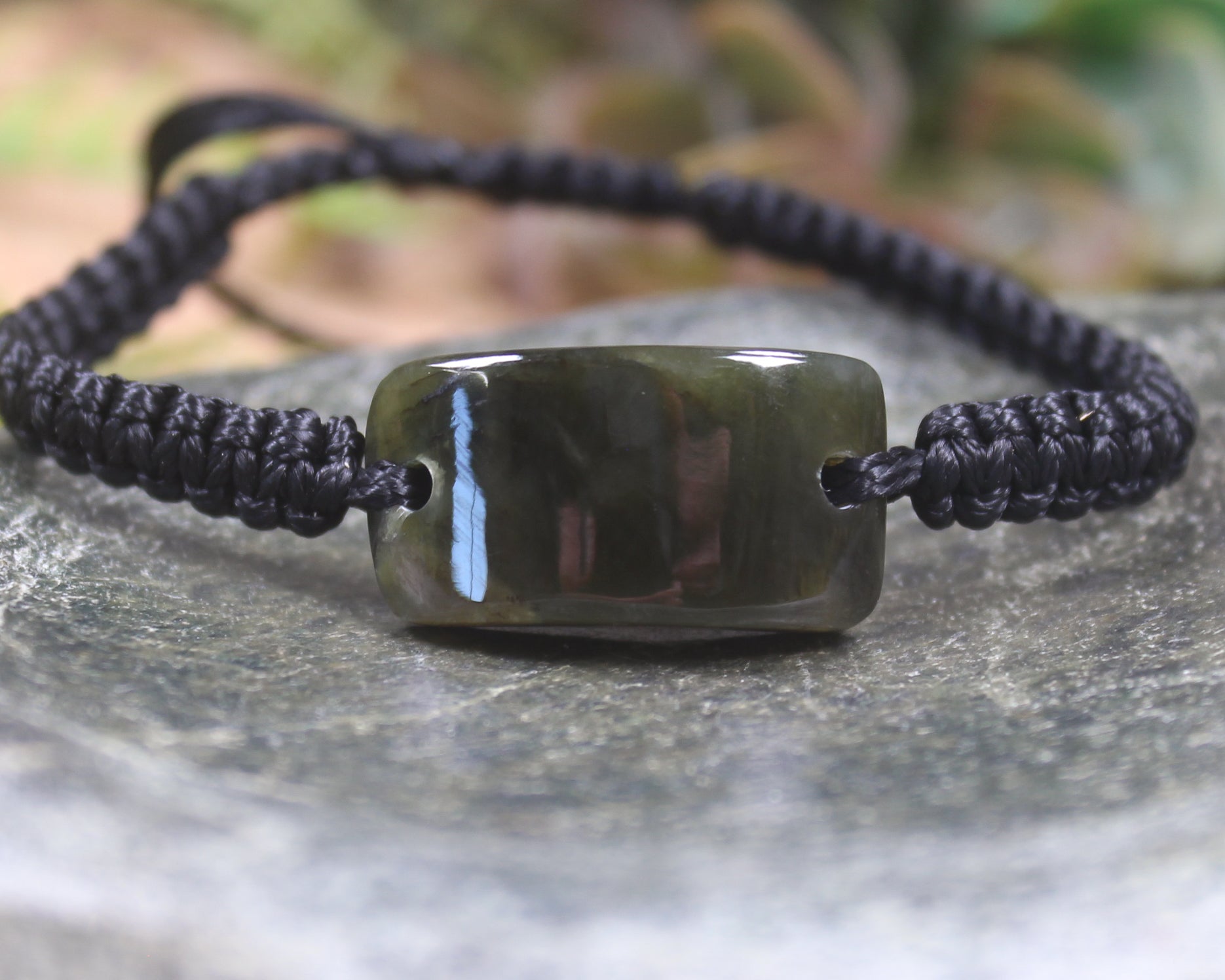 Adjustable cord bracelet with Rimu Pounamu