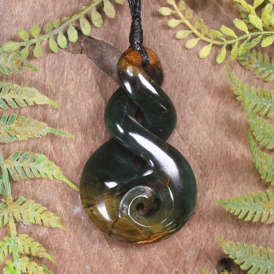Twist or Pikorua carved from Flower Jade Pounamu - NZ Greenstone