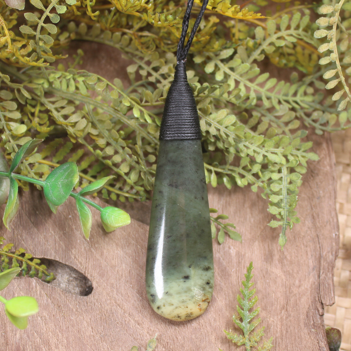 Rimu Pounamu Roimata Pendant - NZ Greenstone
