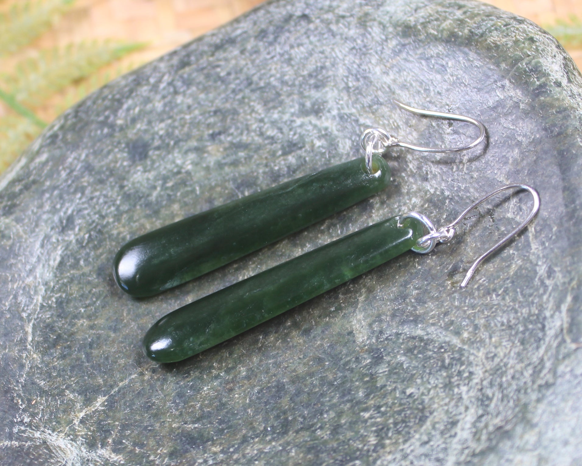 Roimata or Teardrop earrings carved from Kawakawa Pounamu - NZ Greenstone