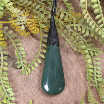 Roimata or Teardrop carved from Inanga Pounamu - NZ Greenstone
