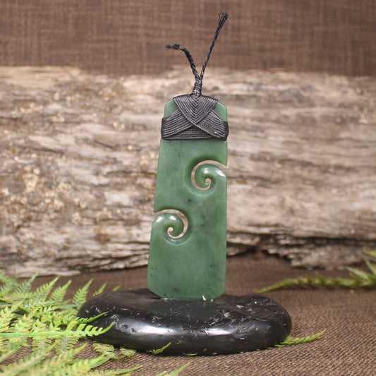 Toki with Koru sculpture carved from Hapopo Pounamu - NZ Greenstone