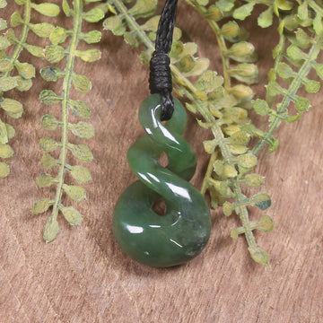 Twist or Pikorua carved from Hapopo Pounamu - NZ Greenstone