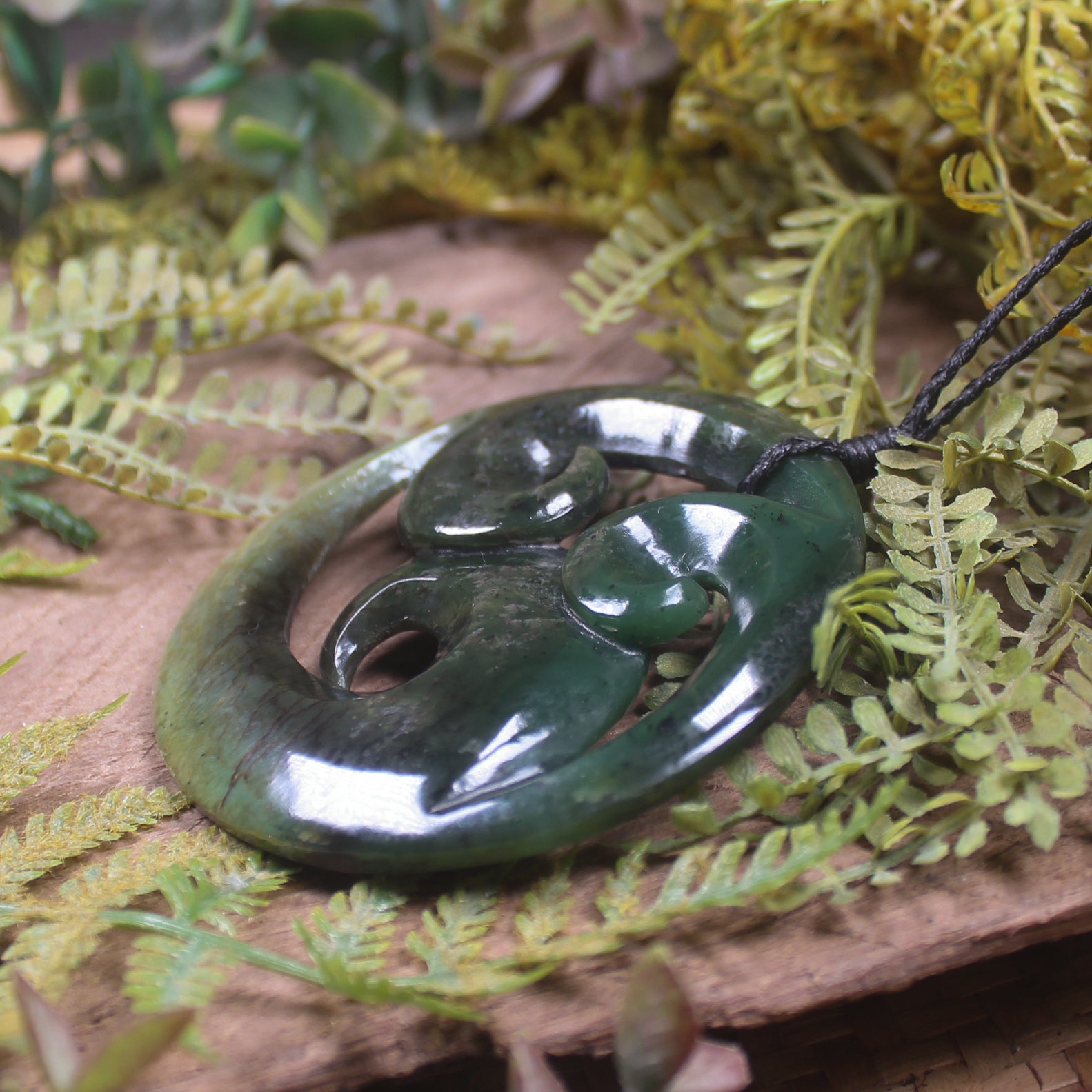 Rimu Pounamu Koru