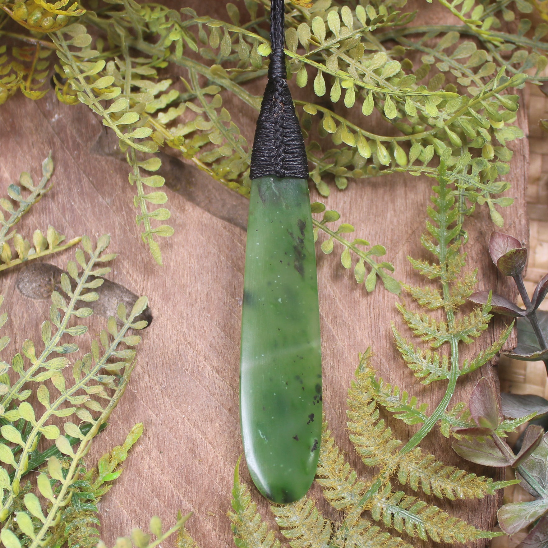 Roimata or Teardop carved from Hapopo Pounamu - NZ Greenstone