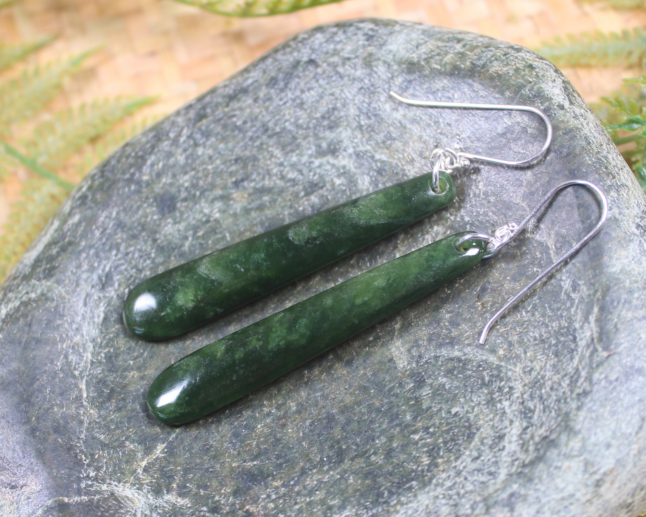 Roimata or Teardrop earrings carved from Kawakawa Pounamu - NZ Greenstone