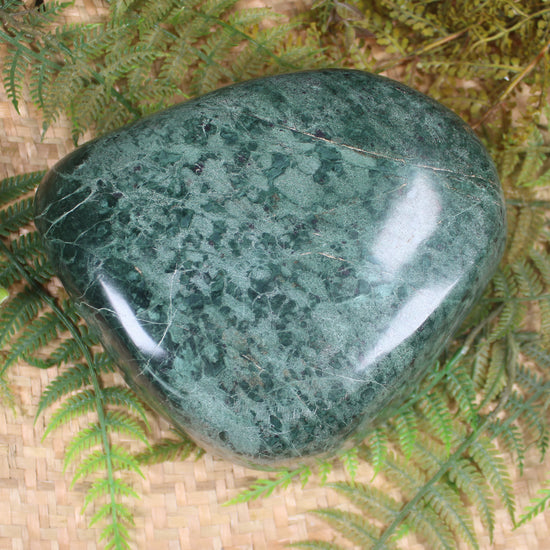 Freeform Serpentine Pounamu Sculpture - NZ Greenstone