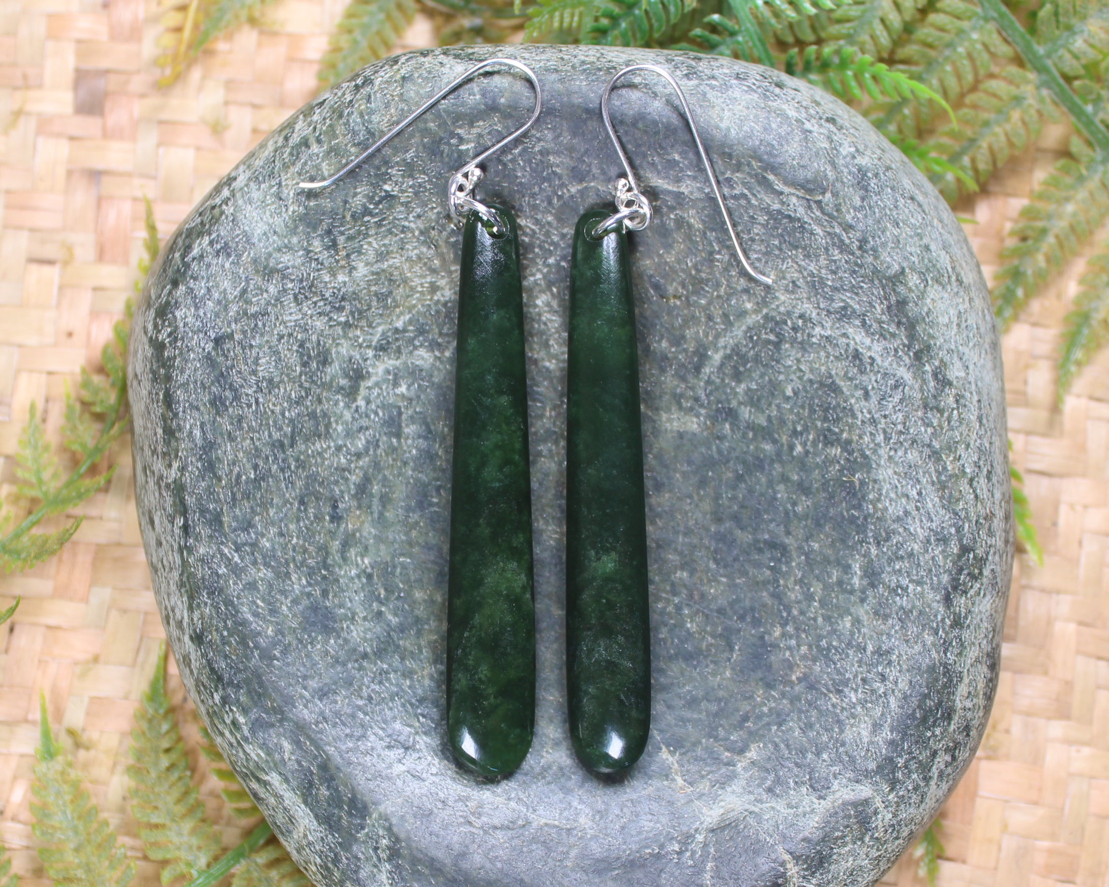 Roimata or Teardrop earrings carved from Kawakawa Pounamu - NZ Greenstone